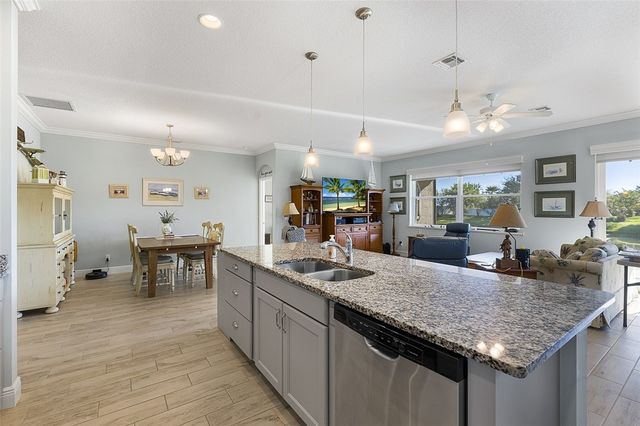 700 Honeybell Court SW, Vero Beach, FL 32968