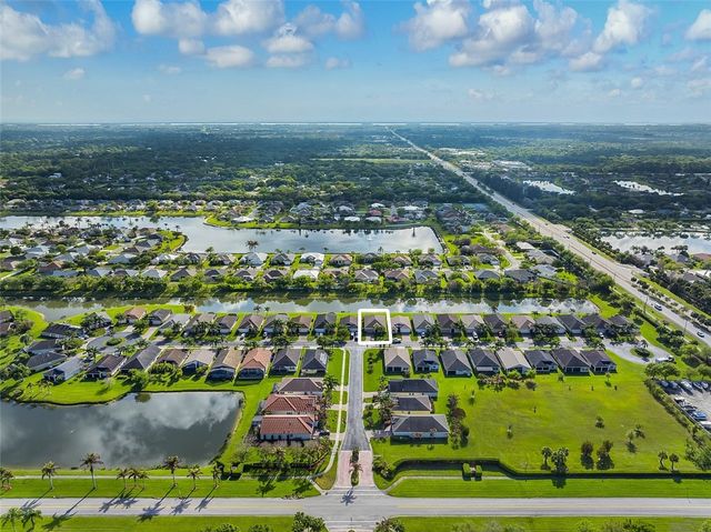 700 Honeybell Court SW, Vero Beach, FL 32968