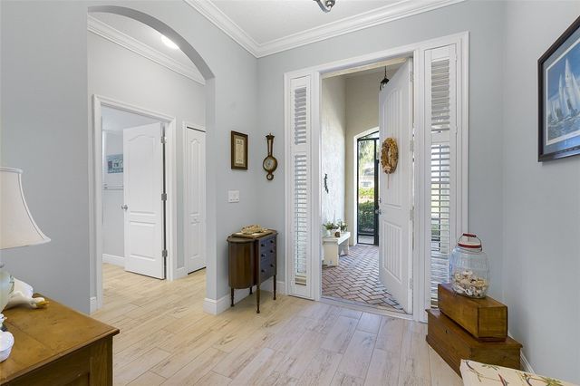 700 Honeybell Court SW, Vero Beach, FL 32968