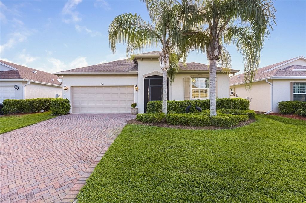 700 Honeybell Court SW, Vero Beach, FL 32968