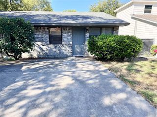 807 Bond Street, Fort Worth, TX 76114