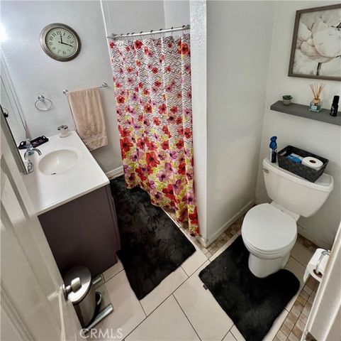 2925 San Francisco Avenue, Long Beach, CA 90806