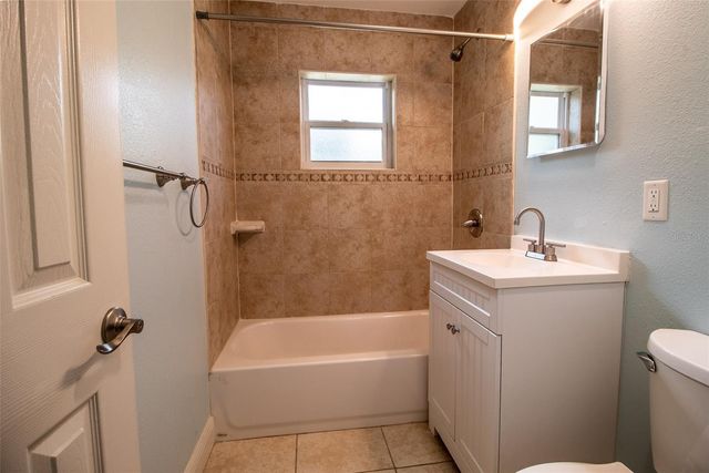 4625 SW 47TH WAY, Gainesville, FL 32608