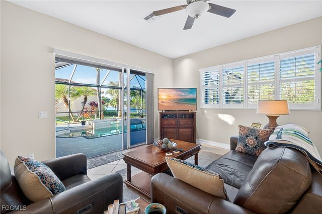 12081 Hidden Links DR, Fort Myers, FL 33913