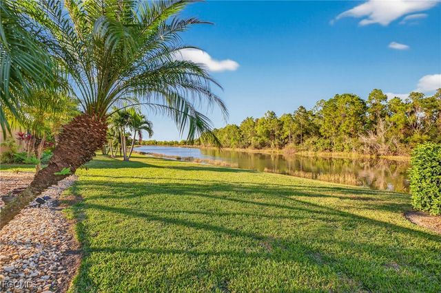 12081 Hidden Links DR, Fort Myers, FL 33913