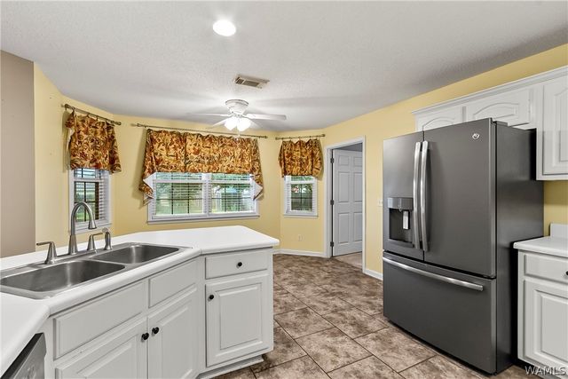 16287 SUMNER BROOK, Moundville, AL 35474