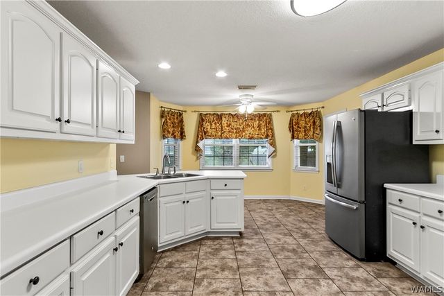 16287 SUMNER BROOK, Moundville, AL 35474