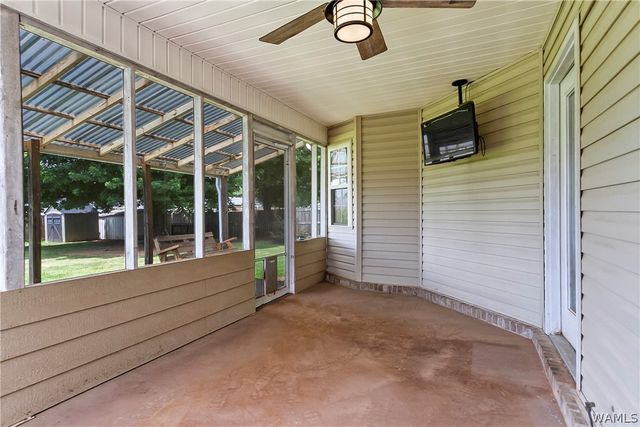 16287 SUMNER BROOK, Moundville, AL 35474