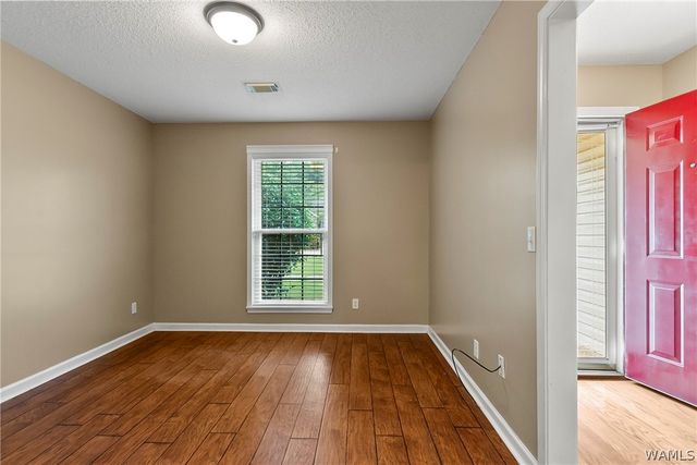 16287 SUMNER BROOK, Moundville, AL 35474