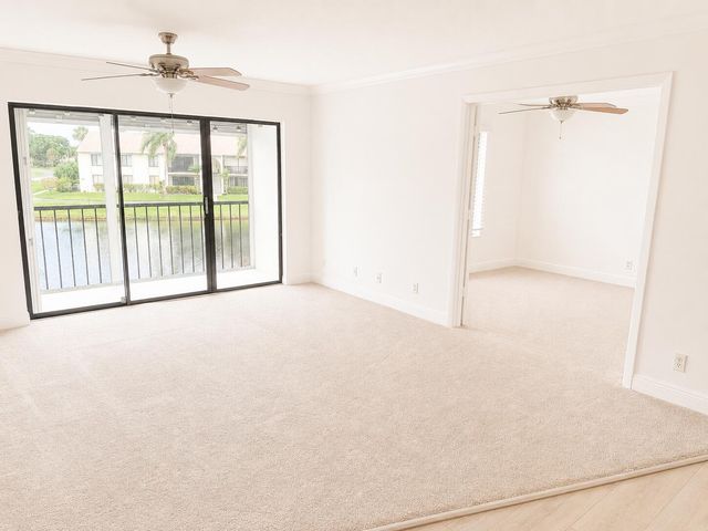 1118 Green Pine Boulevard G2, West Palm Beach, FL 33409