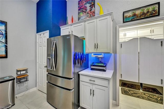 1811 SW 3rd TER, Cape Coral, FL 33991