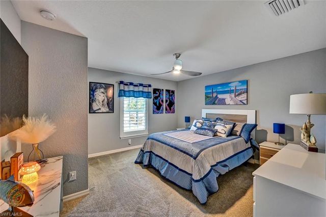 1811 SW 3rd TER, Cape Coral, FL 33991