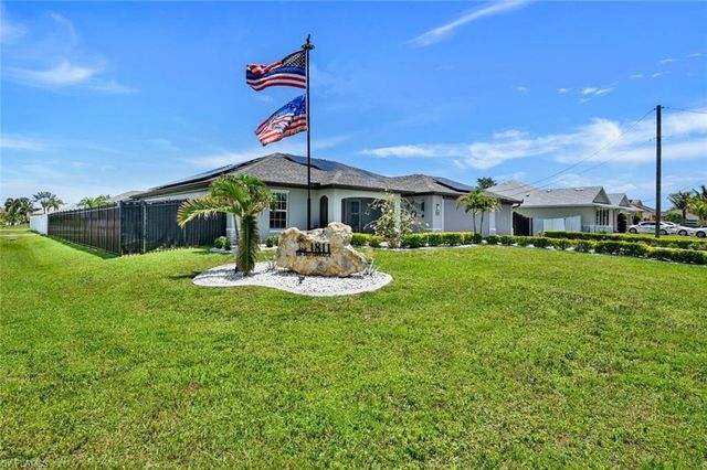1811 SW 3rd TER, Cape Coral, FL 33991