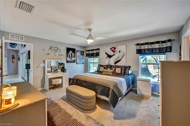 1811 SW 3rd TER, Cape Coral, FL 33991