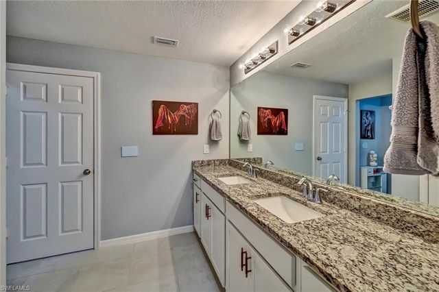 1811 SW 3rd TER, Cape Coral, FL 33991