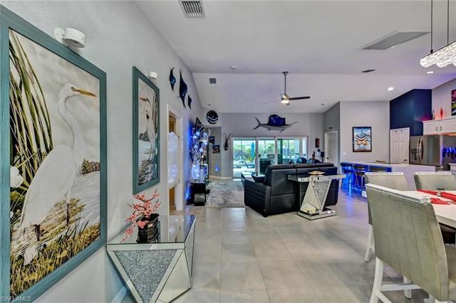 1811 SW 3rd TER, Cape Coral, FL 33991