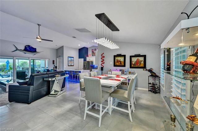 1811 SW 3rd TER, Cape Coral, FL 33991