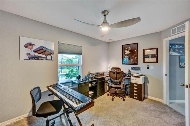 1811 SW 3rd TER, Cape Coral, FL 33991