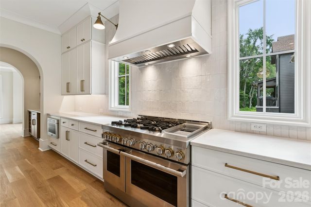 630 Ashworth Road, Charlotte, NC 28211