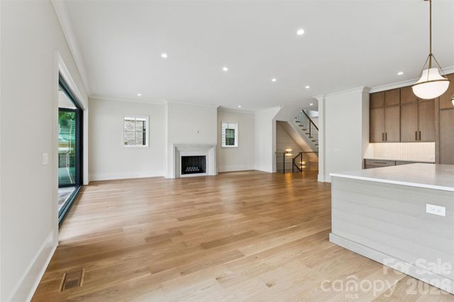 630 Ashworth Road, Charlotte, NC 28211