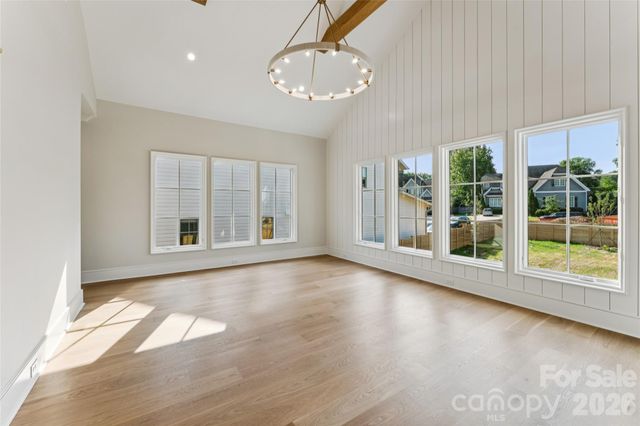 630 Ashworth Road, Charlotte, NC 28211