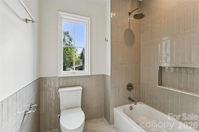 630 Ashworth Road, Charlotte, NC 28211