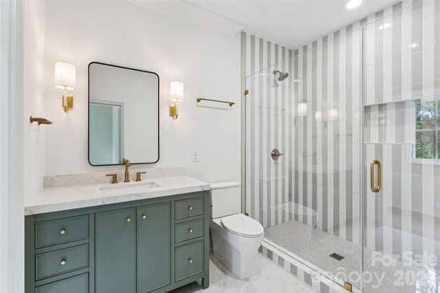 630 Ashworth Road, Charlotte, NC 28211