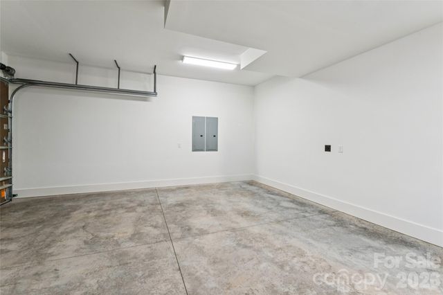 630 Ashworth Road, Charlotte, NC 28211