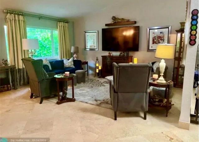 9285 NW 44TH Court, Coral Springs, FL 33065