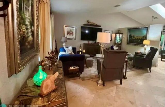 9285 NW 44TH Court, Coral Springs, FL 33065