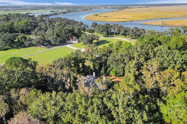 187 Jimmy Blige Lane, Richmond Hill, GA 31324