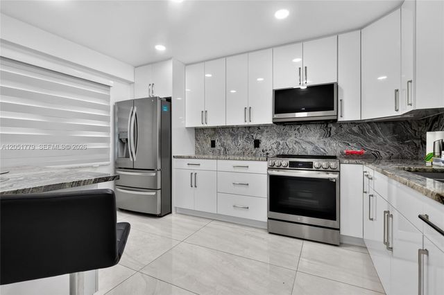 1501 SW 134th Way 403D, Pembroke Pines, FL 33027