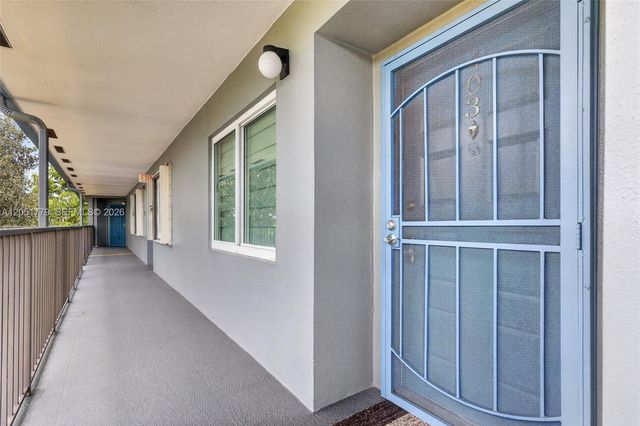 1501 SW 134th Way 403D, Pembroke Pines, FL 33027
