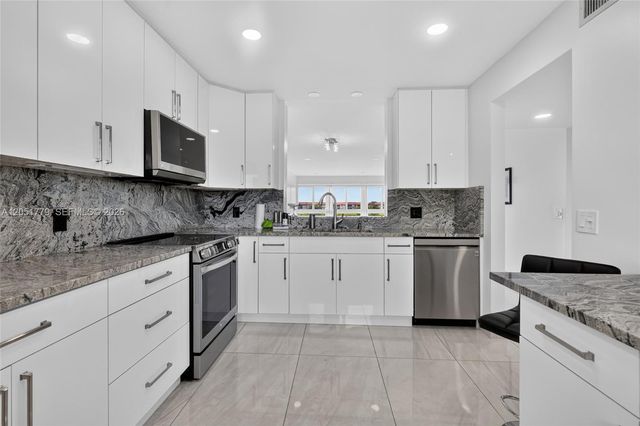 1501 SW 134th Way 403D, Pembroke Pines, FL 33027