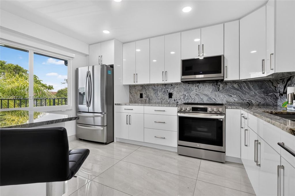 1501 SW 134th Way 403D, Pembroke Pines, FL 33027