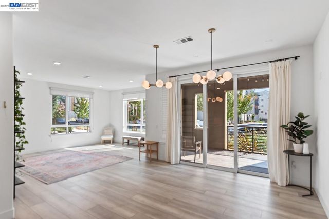 45298 Tom Blalock St 110, Fremont, CA 94539