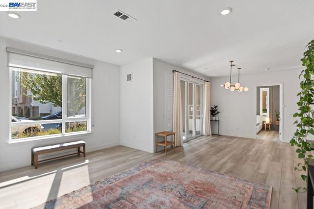 45298 Tom Blalock St 110, Fremont, CA 94539