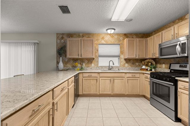 3024 MACON COURT, The Villages, FL 32162