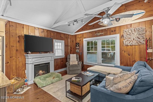 2005-07 Veterans Memorial Drive, Point Pleasant, NJ 08742