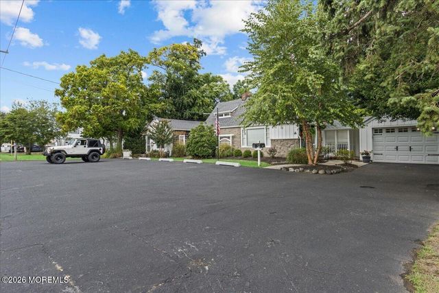 2005-07 Veterans Memorial Drive, Point Pleasant, NJ 08742