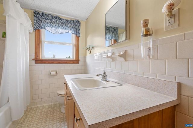 4112 DICKERSON RD, Charlottesville, VA 22911