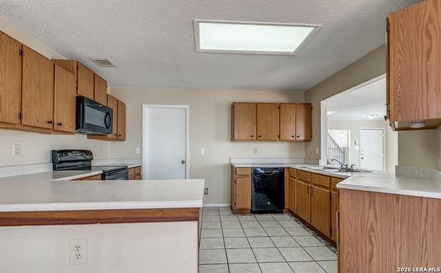 2943 BROAD PLAIN DR, San Antonio, TX 78245