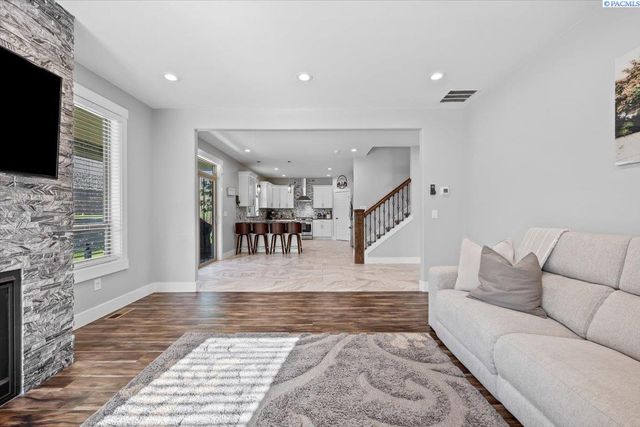 3920 Peppertree Ct., Pasco, WA 99301