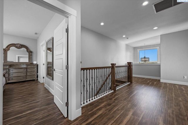 3920 Peppertree Ct., Pasco, WA 99301