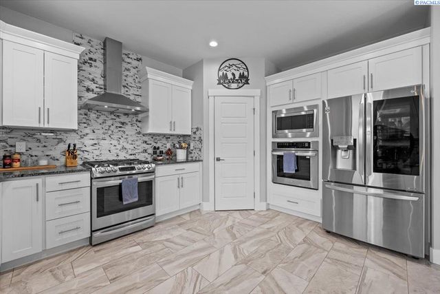 3920 Peppertree Ct., Pasco, WA 99301