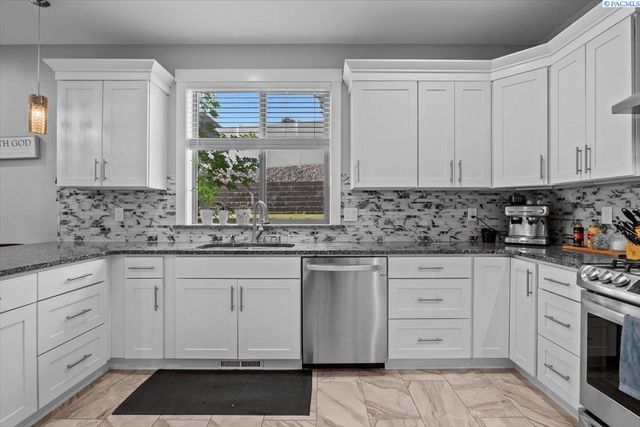 3920 Peppertree Ct., Pasco, WA 99301