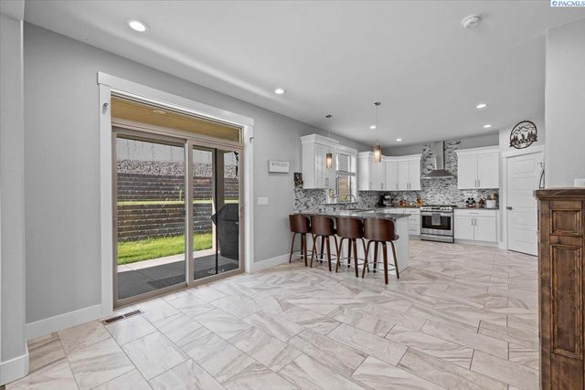 3920 Peppertree Ct., Pasco, WA 99301