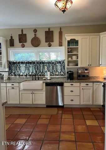 1706 Old Niles Ferry Rd, Maryville, TN 37803