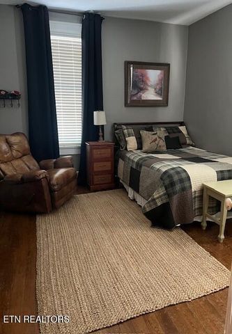 1706 Old Niles Ferry Rd, Maryville, TN 37803