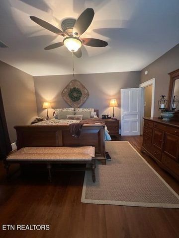 1706 Old Niles Ferry Rd, Maryville, TN 37803